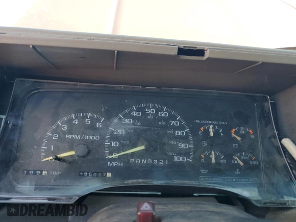 1997 GMC Suburban z VIN 1GKFK16R0VJ739603, wystawiony jako Copart lot #48430045 z przebiegiem 195 017 mil mil oraz Szkoda całkowita • Salvage title. Historia ofert i sprzedaży dostępna na DreamBid. Obrazek 9.