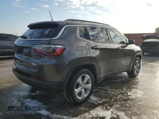 2021 Jeep Compass Altitude with VIN 3C4NJCBB5MT560012, listed as a Copart auction lot 52646345 with 40,184 mi miles and Salvage title. Bid and sale history available at DreamBid. Image 3.