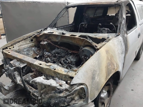 2004 Ford F-150 XL with VIN 2FTRF172X4CA52298, listed as a IAAI auction lot 42278927 with Not provided miles and . Bid and sale history available at DreamBid. Image 6.