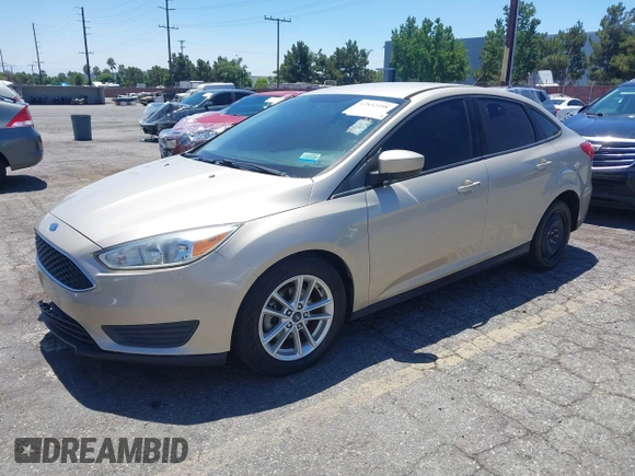 2018 Ford Focus SE с VIN 1FADP3F29JL322472, выставлен на аукционе IAAI как лот 42832498 с пробегом 53 066 миль миль и . История ставок и продаж доступна на DreamBid. Изображение 2.