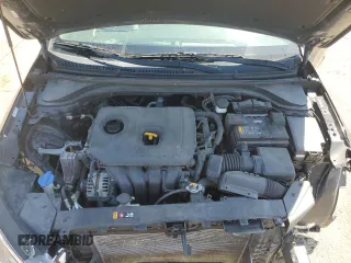 2020 Hyundai Elantra Value Edition z VIN KMHD84LF4LU026157, wystawiony jako Copart lot #52357745 z przebiegiem 67 740 mil mil oraz Nie do naprawy • Non repairable. Historia ofert i sprzedaży dostępna na DreamBid. Obrazek 11.