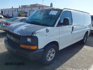 2004 Chevrolet Express Cargo z VIN 1GCFG15X241105110, wystawiony jako IAAI lot #42667123 z przebiegiem 143 147 mil mil oraz . Historia ofert i sprzedaży dostępna na DreamBid. Obrazek 17.