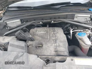 2014 Audi Q5 Premium Plus z VIN WA1LFAFP5EA026062, wystawiony jako IAAI lot #42333723 z przebiegiem 103 238 mil mil oraz . Historia ofert i sprzedaży dostępna na DreamBid. Obrazek 10.