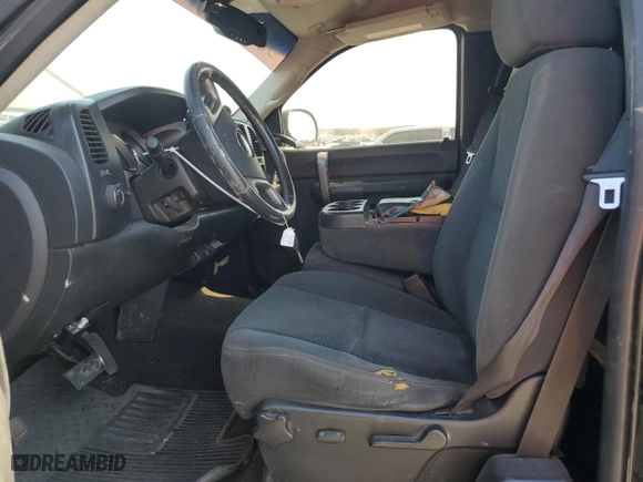 2008 Chevrolet Silverado 1500 LT w/2LT with VIN 2GCEC19J981181713, listed as a Copart auction lot 74697924 with 282,368 mi miles and Salvage Title. Bid and sale history available at carsss.com. Image 7.