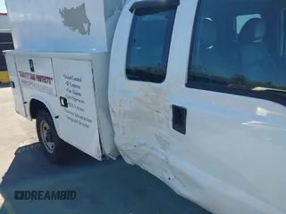 2015 Ford F-250 XLT с VIN 1FT7X2B68FEB08093, выставлен на аукционе IAAI как лот 41730991 с пробегом 210 959 миль миль и . История ставок и продаж доступна на DreamBid. Изображение 6.