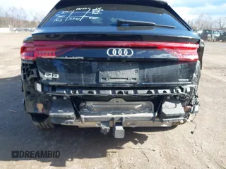 2023 Audi Q8 Prestige z VIN WA1FVBF10PD035688, wystawiony jako IAAI lot #41864567 z przebiegiem 27 219 mil mil oraz . Historia ofert i sprzedaży dostępna na DreamBid. Obrazek 6.