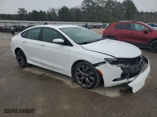 2015 Chrysler 200 S with VIN 1C3CCCDG1FN664935, listed as a Copart auction lot 46125455 with 115,293 mi miles and Salvage Title. Bid and sale history available at carsss.com. Image 4.