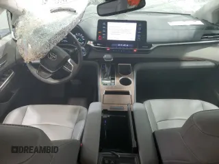 2021 Toyota Sienna XLE z VIN 5TDYRKEC5MS054064, wystawiony jako Copart lot #47661915 z przebiegiem 42 050 mil mil oraz Czysty tytuł • Clean title. Historia ofert i sprzedaży dostępna na DreamBid. Obrazek 8.