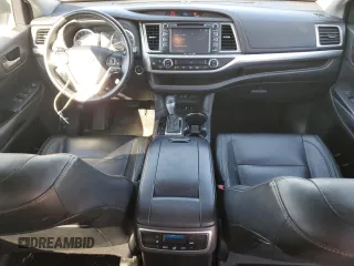 2017 Toyota Highlander XLE with VIN 5TDJZRFH5HS456984, listed as a Copart auction lot 50780025 with 113,287 mi miles and Salvage title. Bid and sale history available at DreamBid. Image 8.
