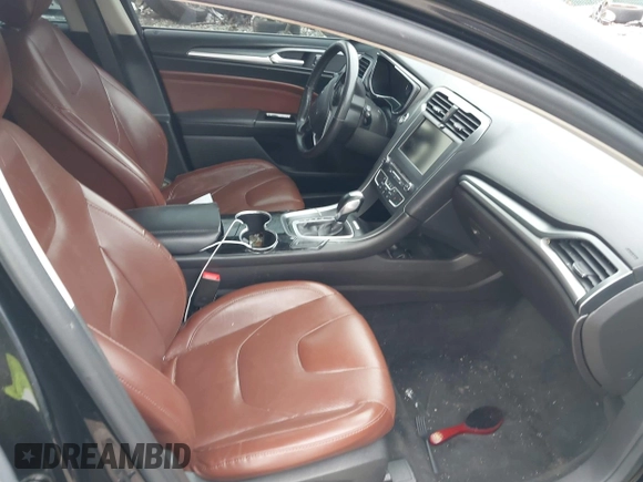 2016 Ford Fusion SE with VIN 3FA6P0HD0GR205184, listed as a IAAI auction lot 42044218 with 136,262 mi miles. Bid and sale history available at carsss.com. Image 5.