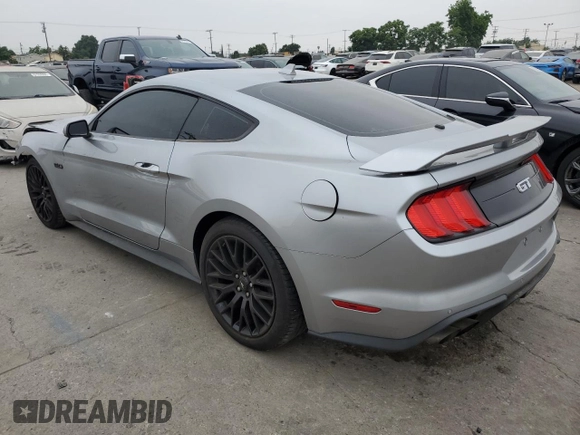 2021 Ford Mustang GT z VIN 1FA6P8CF3M5117977, wystawiony jako Copart lot #62736635 z przebiegiem 13 557 mil mil oraz Szkoda całkowita • Salvage title. Historia ofert i sprzedaży dostępna na DreamBid. Obrazek 2.