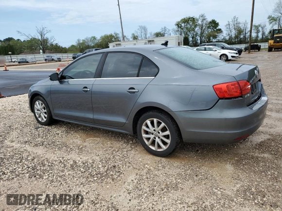 2013 Volkswagen Jetta Sedan SE w/Convenience/Sunroof with VIN 3VWBP7AJ3DM386286, listed as a Copart auction lot 50793825 with 105,627 mi miles and Salvage Title. Bid and sale history available at carsss.com. Image 2.