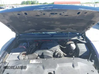 2007 Chevrolet Silverado 1500 Work Truck with VIN 1GCEK19C87E501718, listed as a IAAI auction lot 41971348 with 349,954 mi miles. Bid and sale history available at carsss.com. Image 10.