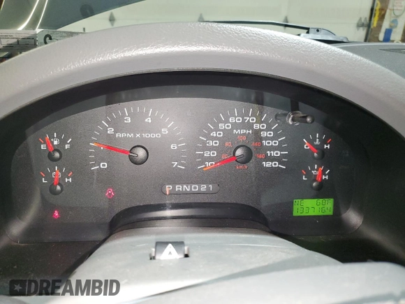 2004 Ford F-150 XL with VIN 1FTRF14W64NB86078, listed as a Copart auction lot 47016825 with 133,716 mi miles and Clean Title. Bid and sale history available at DreamBid. Image 9.