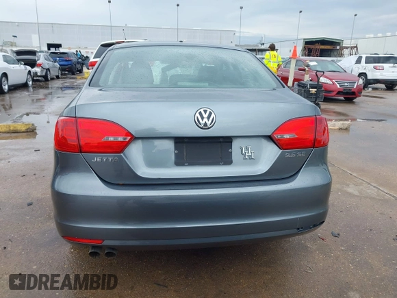 2013 Volkswagen Jetta SE with VIN 3VWDX7AJ9DM371414, listed as a IAAI auction lot 41861196 with 156,169 mi miles and . Bid and sale history available at DreamBid. Image 17.