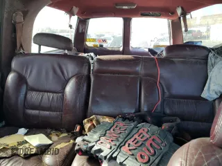 1997 GMC Suburban z VIN 3GKFK16R3VG511306, wystawiony jako Copart lot #78504814 z przebiegiem 287 079 mil mil oraz Szkoda całkowita • Salvage title. Historia ofert i sprzedaży dostępna na DreamBid. Obrazek 10.