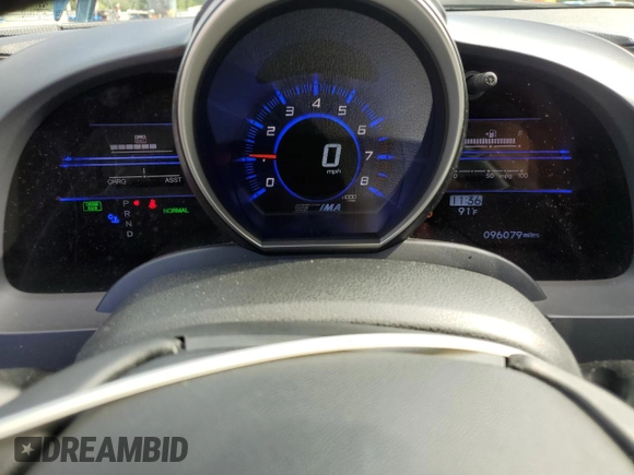 2011 Honda CR-Z EX with VIN JHMZF1D69BS014057, listed as a Copart auction lot 64635025 with 96,076 mi miles and Clean title. Bid and sale history available at DreamBid. Image 9.