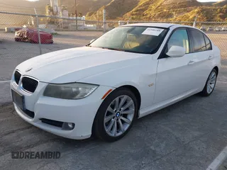 2011 BMW 3 Series 328i with VIN WBAPH5G57BNM76870, listed as a IAAI auction lot 41900288 with 191,609 mi miles and . Bid and sale history available at carsss.com. Image 17.