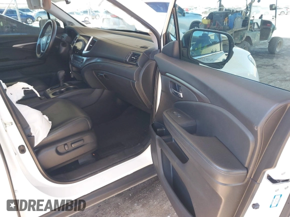 2018 Honda Pilot EX-L with VIN 5FNYF5H54JB009785, listed as a IAAI auction lot 41667784 with 67,296 mi miles. Bid and sale history available at carsss.com. Image 5.