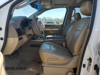 2011 Nissan Armada Platinum z VIN 5N1AA0NC7BN613402, wystawiony jako Copart lot #53395735 z przebiegiem 203 583 mil mil oraz Szkoda całkowita • Salvage title. Historia ofert i sprzedaży dostępna na DreamBid. Obrazek 7.