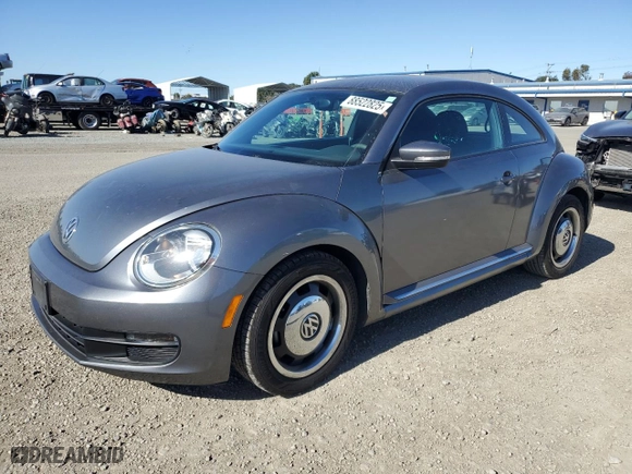 2012 Volkswagen Beetle 2.5L PZEV with VIN 3VWJP7AT3CM614234, listed as a Copart auction lot 88522825 with 53,380 mi miles and Salvage Title. Bid and sale history available at carsss.com. Image 1.