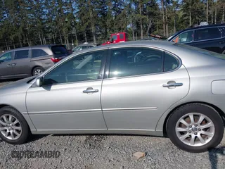 2003 Lexus ES with VIN JTHBF30G836006554, listed as a IAAI auction lot 42098937 with 176,516 mi miles. Bid and sale history available at carsss.com. Image 14.