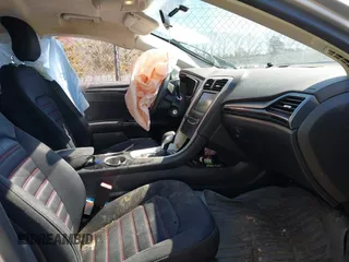 2013 Ford Fusion SE with VIN 3FA6P0HR1DR295193, listed as a IAAI auction lot 41774818 with 184,252 mi miles. Bid and sale history available at carsss.com. Image 5.