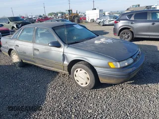 1993 Ford Taurus GL z VIN 1FALP5240PG327124, wystawiony jako IAAI lot #42074204 z przebiegiem 27 681 mil mil oraz . Historia ofert i sprzedaży dostępna na DreamBid. Obrazek 1.