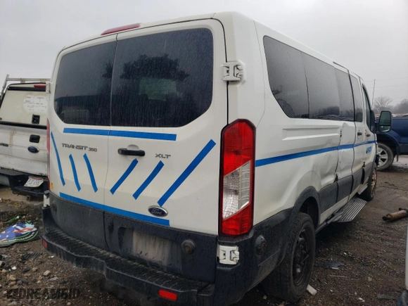 2019 Ford Transit Passenger Wagon XL with VIN 1FBZX2ZM7KKA00982, listed as a Copart auction lot 85088404 with 86,858 mi miles and Clean Title. Bid and sale history available at carsss.com. Image 3.