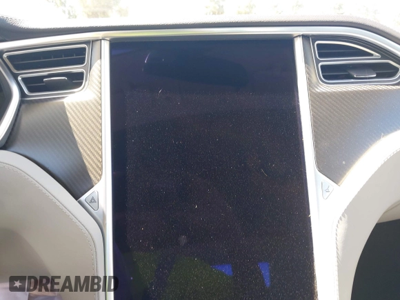 2014 Tesla Model S 60 z VIN 5YJSA1H17EFP33910, wystawiony jako IAAI lot #42346934 z przebiegiem Nie podano mil oraz . Historia ofert i sprzedaży dostępna na DreamBid. Obrazek 17.