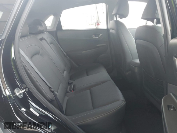 2019 Hyundai Kona Limited with VIN KM8K33A55KU299911, listed as a IAAI auction lot 41933000 with 3,671 mi miles. Bid and sale history available at carsss.com. Image 8.