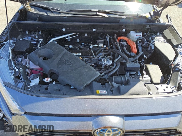 2024 Toyota RAV4 Hybrid XSE with VIN 4T3E6RFV7RU142432, listed as a Copart auction lot 49474995 with 30,147 mi miles and Clean Title. Bid and sale history available at DreamBid. Image 11.