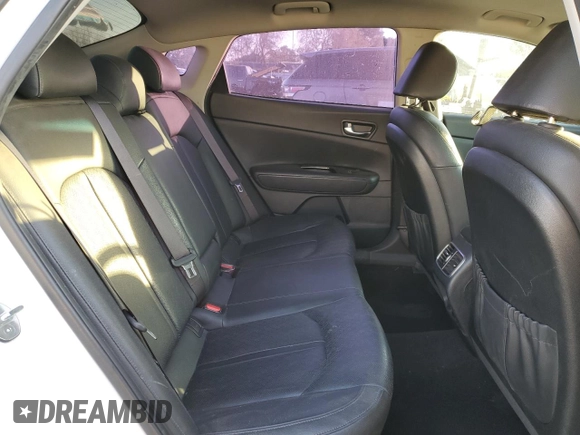 2018 Kia Optima EX z VIN KNAGU4LE8J5024372, wystawiony jako Copart lot #88290285 z przebiegiem Nie podano mil oraz Szkoda całkowita • Salvage title. Historia ofert i sprzedaży dostępna na DreamBid. Obrazek 10.