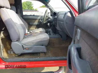 1996 Toyota Tacoma z VIN 4TAWM72N8TZ158887, wystawiony jako IAAI lot #42171836 z przebiegiem 248 871 mil mil oraz . Historia ofert i sprzedaży dostępna na DreamBid. Obrazek 5.