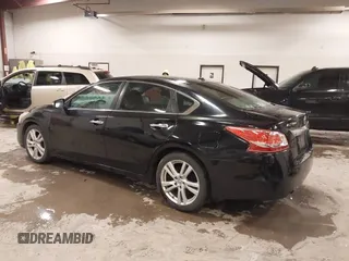 2013 Nissan Altima SV with VIN 1N4BL3AP1DN494400, listed as a IAAI auction lot 41985988 with 114,916 mi miles and . Bid and sale history available at DreamBid. Image 3.