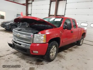 2010 Chevrolet Silverado 1500 LT with VIN 1GCSKSE35AZ214979, listed as a IAAI auction lot 41479224 with 272,254 mi miles. Bid and sale history available at carsss.com. Image 17.