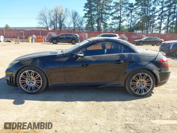 2006 Mercedes-Benz SLK 55 AMG with VIN WDBWK73F06F089585, listed as a IAAI auction lot 41858970 with 160,583 mi miles and . Bid and sale history available at DreamBid. Image 14.