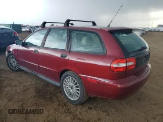 2004 Volvo V40 z VIN YV1VW27584F099598, wystawiony jako Copart lot #67156814 z przebiegiem 99 046 mil mil oraz Tytuł czysty. Historia ofert i sprzedaży dostępna na DreamBid. Obrazek 2.