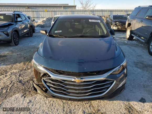 2024 Chevrolet Malibu LS with VIN 1G1ZC5ST5RF232518, listed as a Copart auction lot 42514425 with 13,989 mi miles and Clean Title. Bid and sale history available at carsss.com. Image 5.