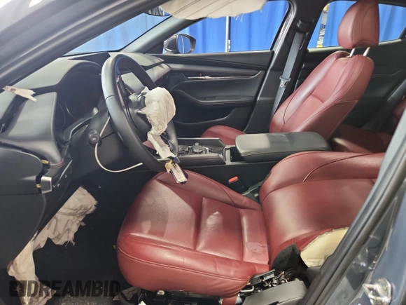 2024 Mazda 3 S Carbon Edition with VIN JM1BPBLM7R1709840, listed as a Copart auction lot 63763685 with 30,739 mi miles and Non repairable. Bid and sale history available at DreamBid. Image 7.