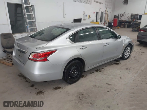 2015 Nissan Altima 2.5 S with VIN 1N4AL3APXFN326902, listed as a IAAI auction lot 41844621 with 229,172 mi miles. Bid and sale history available at carsss.com. Image 4.