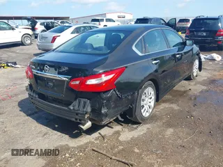 2016 Nissan Altima S z VIN 1N4AL3AP7GN325031, wystawiony jako IAAI lot #42403261 z przebiegiem 304 819 mil mil oraz . Historia ofert i sprzedaży dostępna na DreamBid. Obrazek 4.