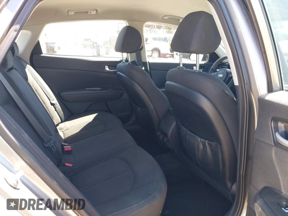 2016 Kia Optima LX with VIN 5XXGT4L36GG098804, listed as a IAAI auction lot 42772231 with 206,471 mi miles and . Bid and sale history available at DreamBid. Image 8.