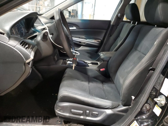 2013 Honda Crosstour EX z VIN 5J6TF3H33DL000617, wystawiony jako Copart lot #51605875 z przebiegiem 150 979 mil mil oraz Szkody całkowita. Historia ofert i sprzedaży dostępna na DreamBid. Obrazek 7.