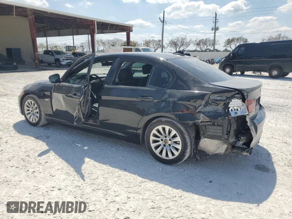 2009 BMW 3 Series 328i z VIN WBAPH73549E125586, wystawiony jako Copart lot #52594265 z przebiegiem 117 657 mil mil oraz Szkoda całkowita • Salvage title. Historia ofert i sprzedaży dostępna na DreamBid. Obrazek 2.