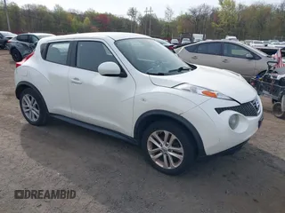 2014 Nissan Juke S with VIN JN8AF5MV6ET482103, listed as a IAAI auction lot 42126935 with 125,506 mi miles. Bid and sale history available at carsss.com. Image 1.