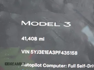 2023 Tesla Model 3 z VIN 5YJ3E1EA3PF435158, wystawiony jako IAAI lot #42356031 z przebiegiem 41 408 mil mil oraz . Historia ofert i sprzedaży dostępna na DreamBid. Obrazek 15.