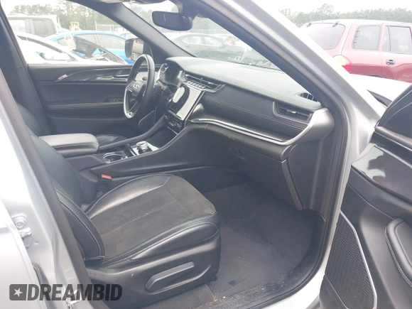 2022 Jeep Grand Cherokee Altitude with VIN 1C4RJJAG2N8581581, listed as a IAAI auction lot 42258980 with 43,725 mi miles and . Bid and sale history available at DreamBid. Image 5.