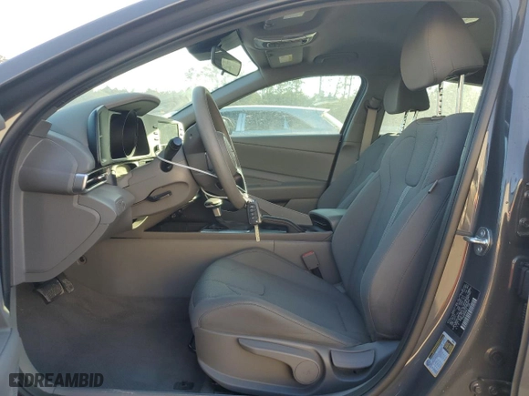 2023 Hyundai Elantra SE with VIN KMHLL4AG1PU580249, listed as a Copart auction lot 44691105 with 28,249 mi miles and Salvage Title. Bid and sale history available at carsss.com. Image 7.