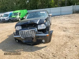 2008 Chrysler 300 C with VIN 2C3LK63H48H107737, listed as a Copart auction lot 72390964 with 149,944 mi miles and Salvage Title. Bid and sale history available at DreamBid. Image 10.